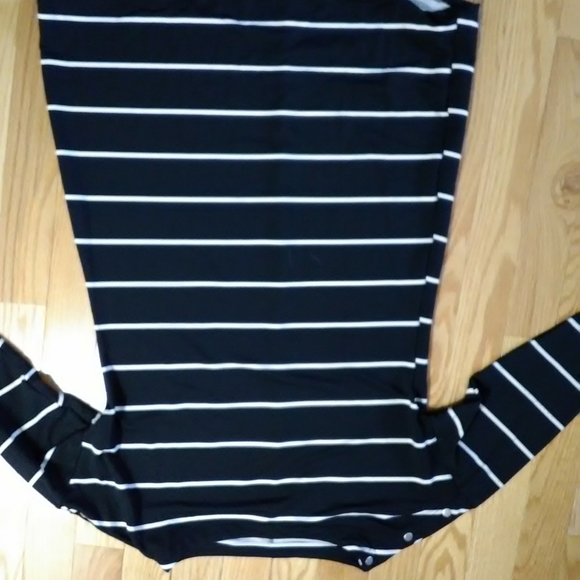 Maurices Women's top - Picture 3 of 5